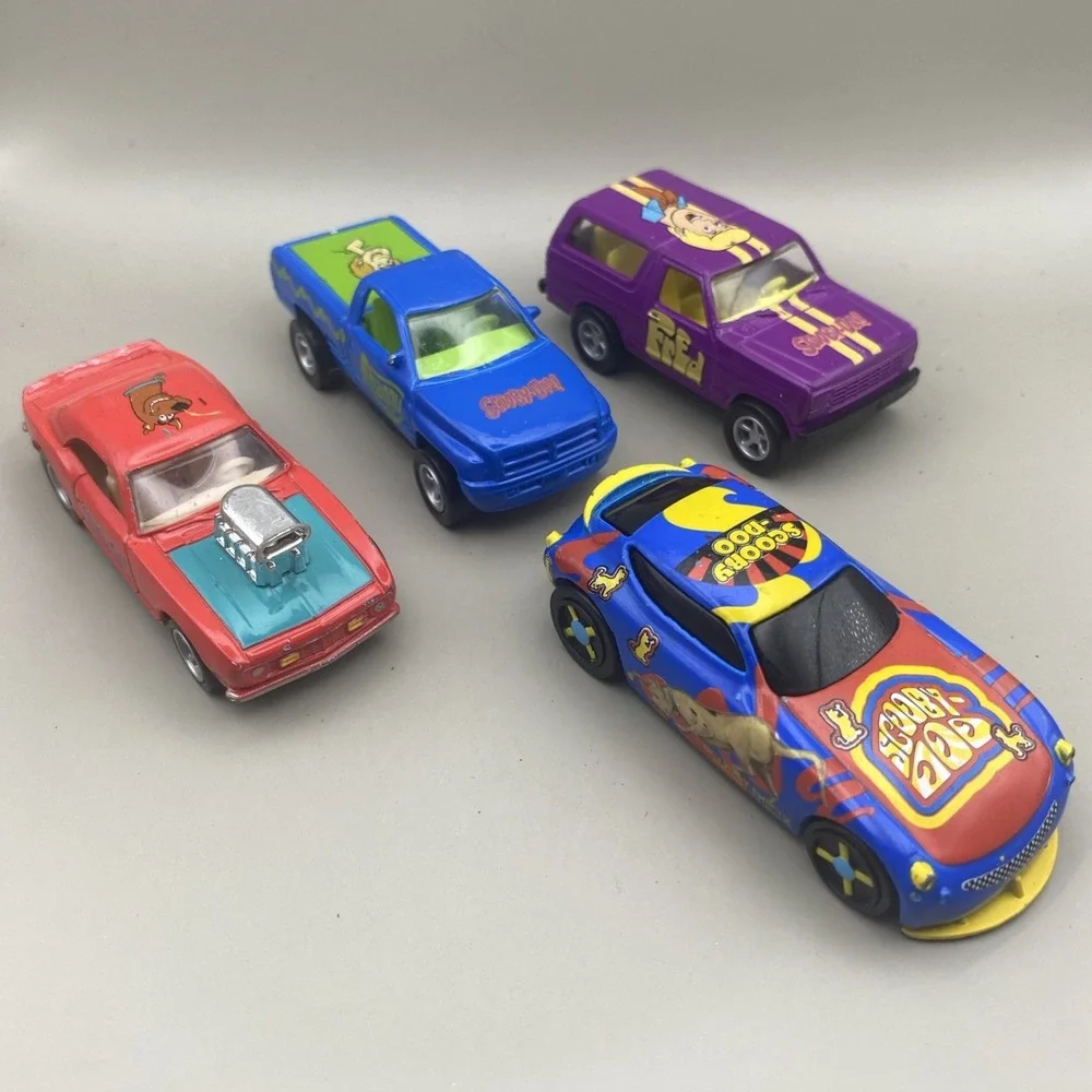 Set Lot of 4 Scooby Doo Die Cast Cars Racing Champions 1:64 Hanna-Barbera Mattel